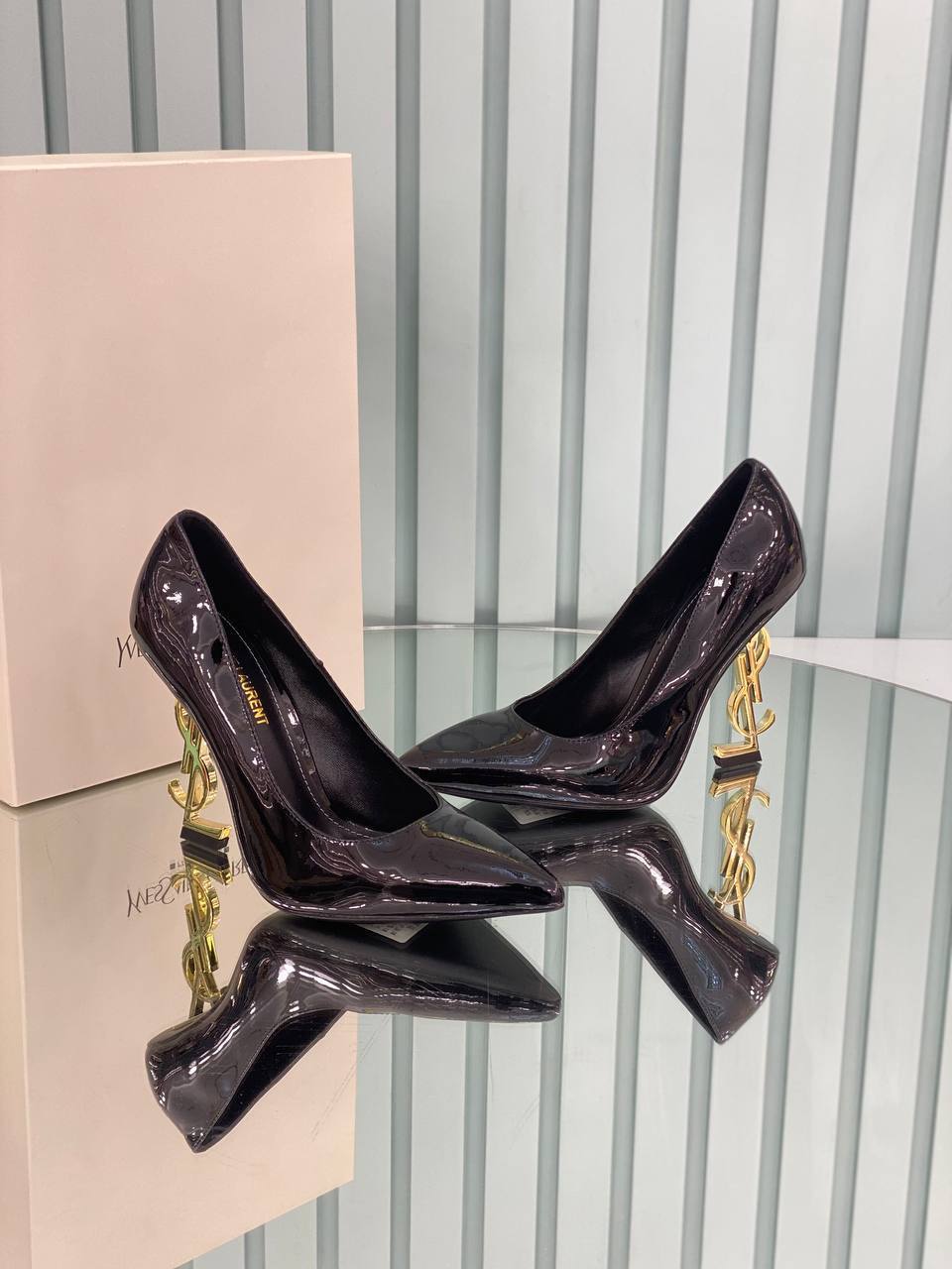 '- High Heels