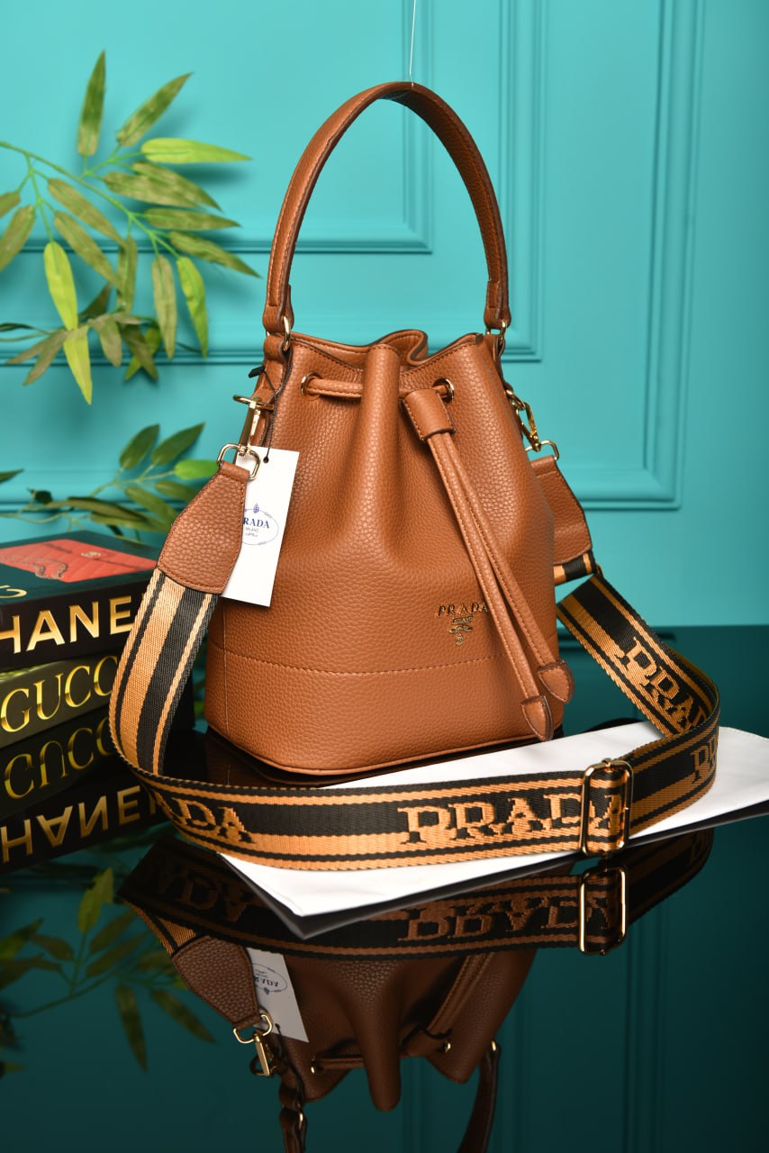 PRD - Vitello Daino Bucket Bag