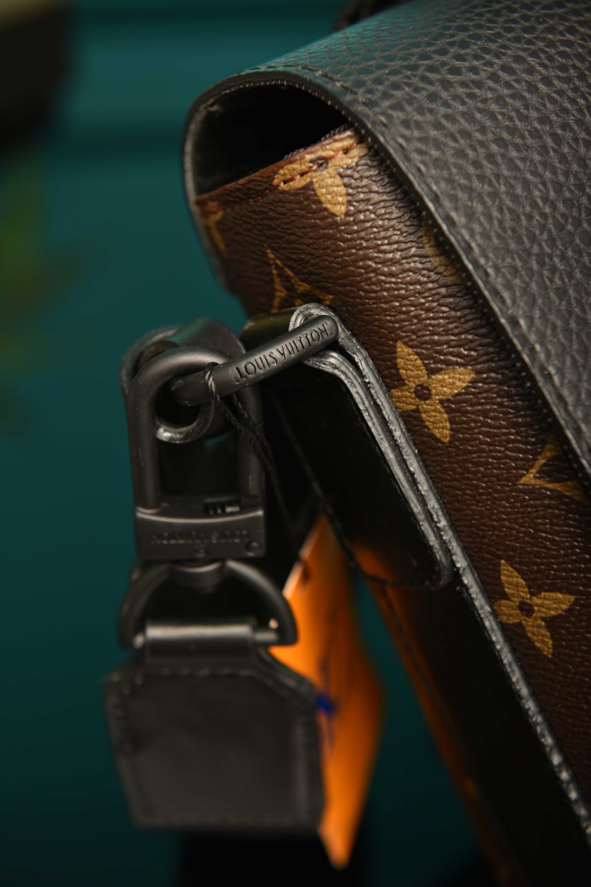 '- Takeoff messenger
