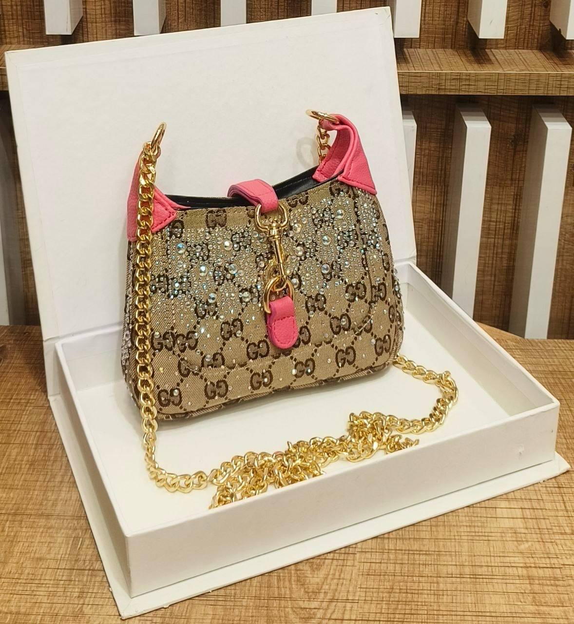 GG STONE EMBELLISHED MODEL