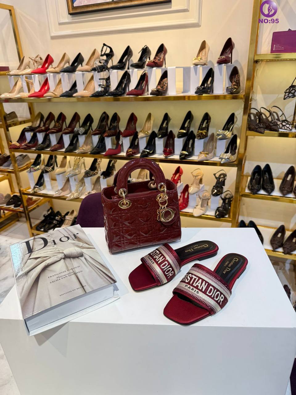 DD BAG AND SLIPPER SET