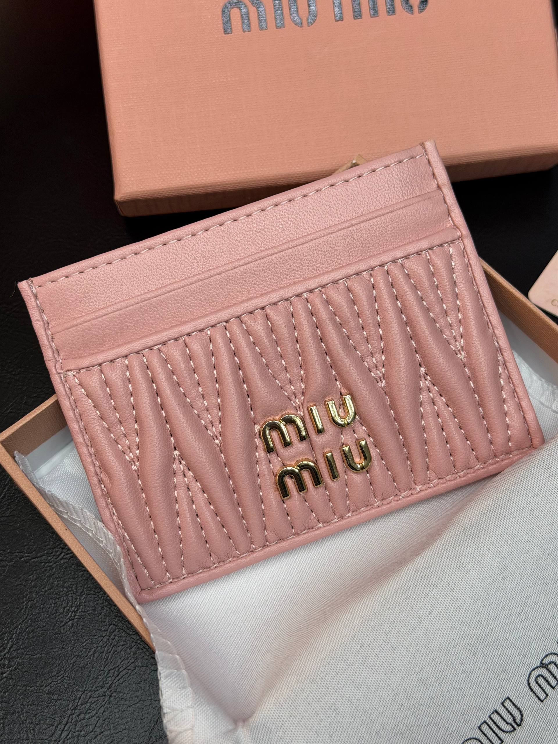 MM - Card