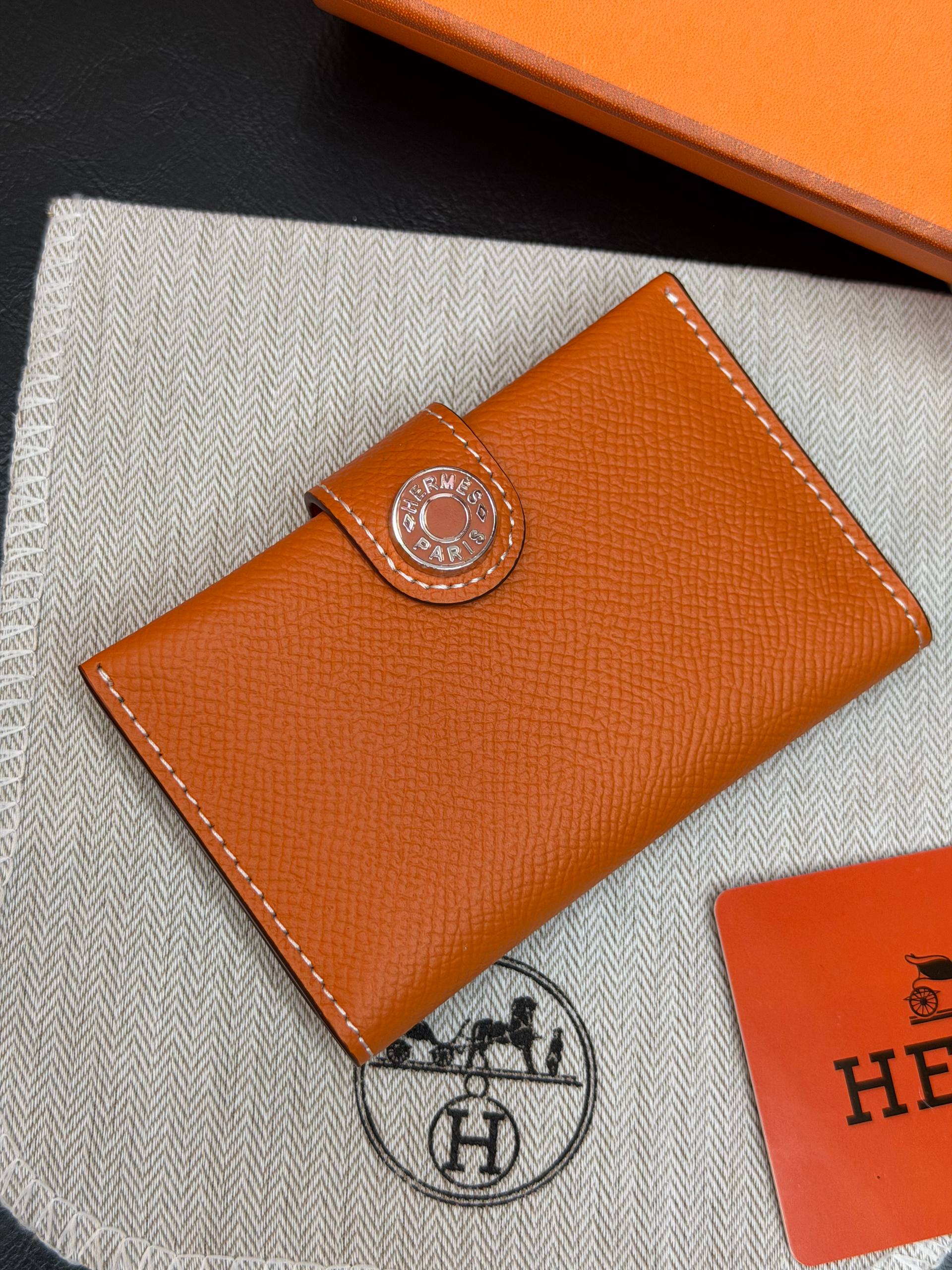 H - Card