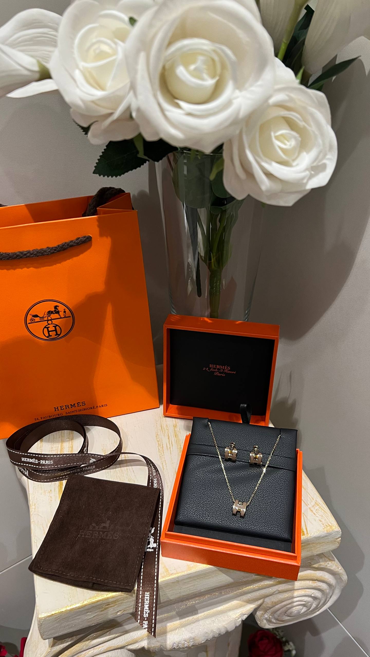 H- Full Box necklace earring