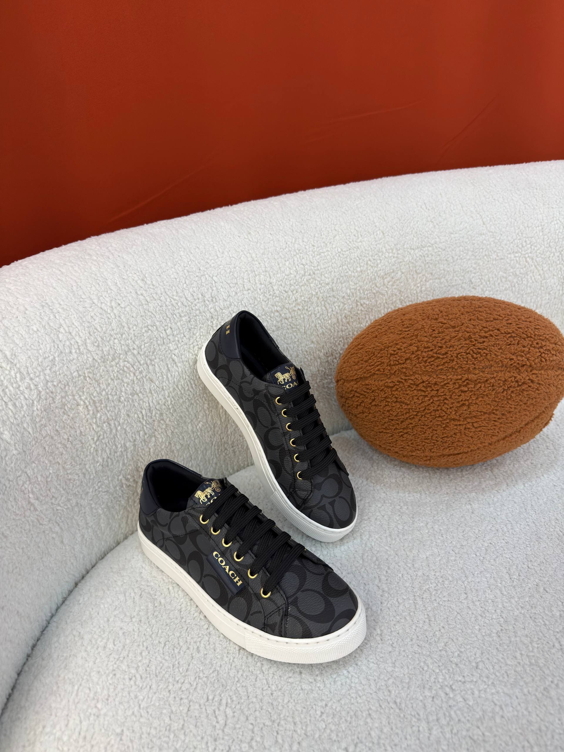 C- SNEAKERS