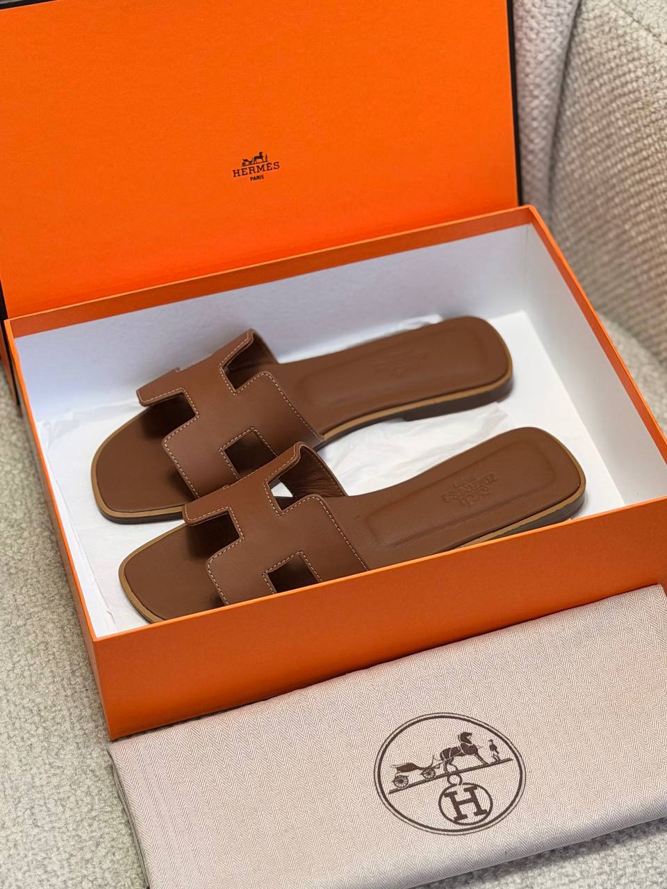 H - Sandals
