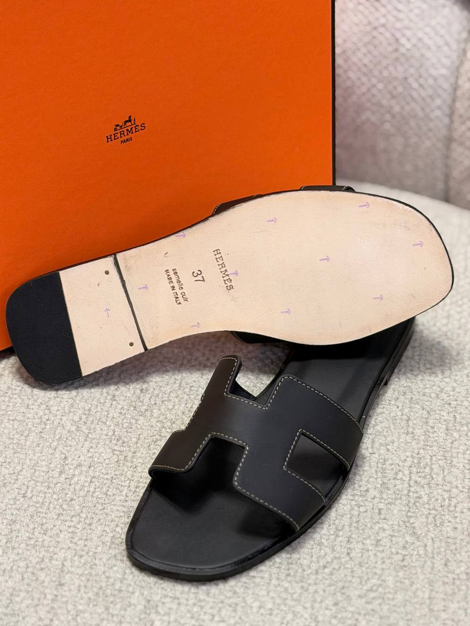 H - Sandals