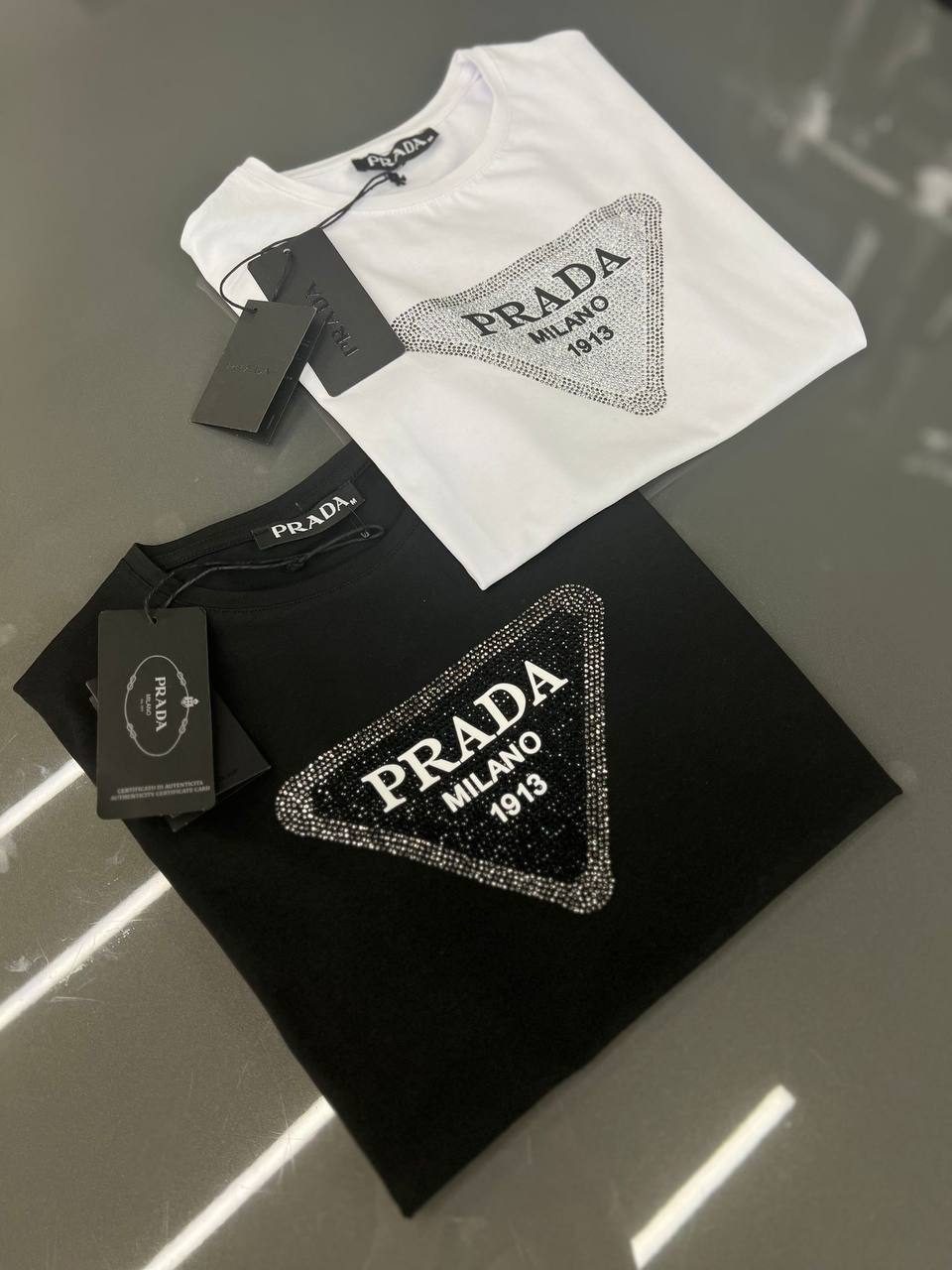 P - Woman T-shirt