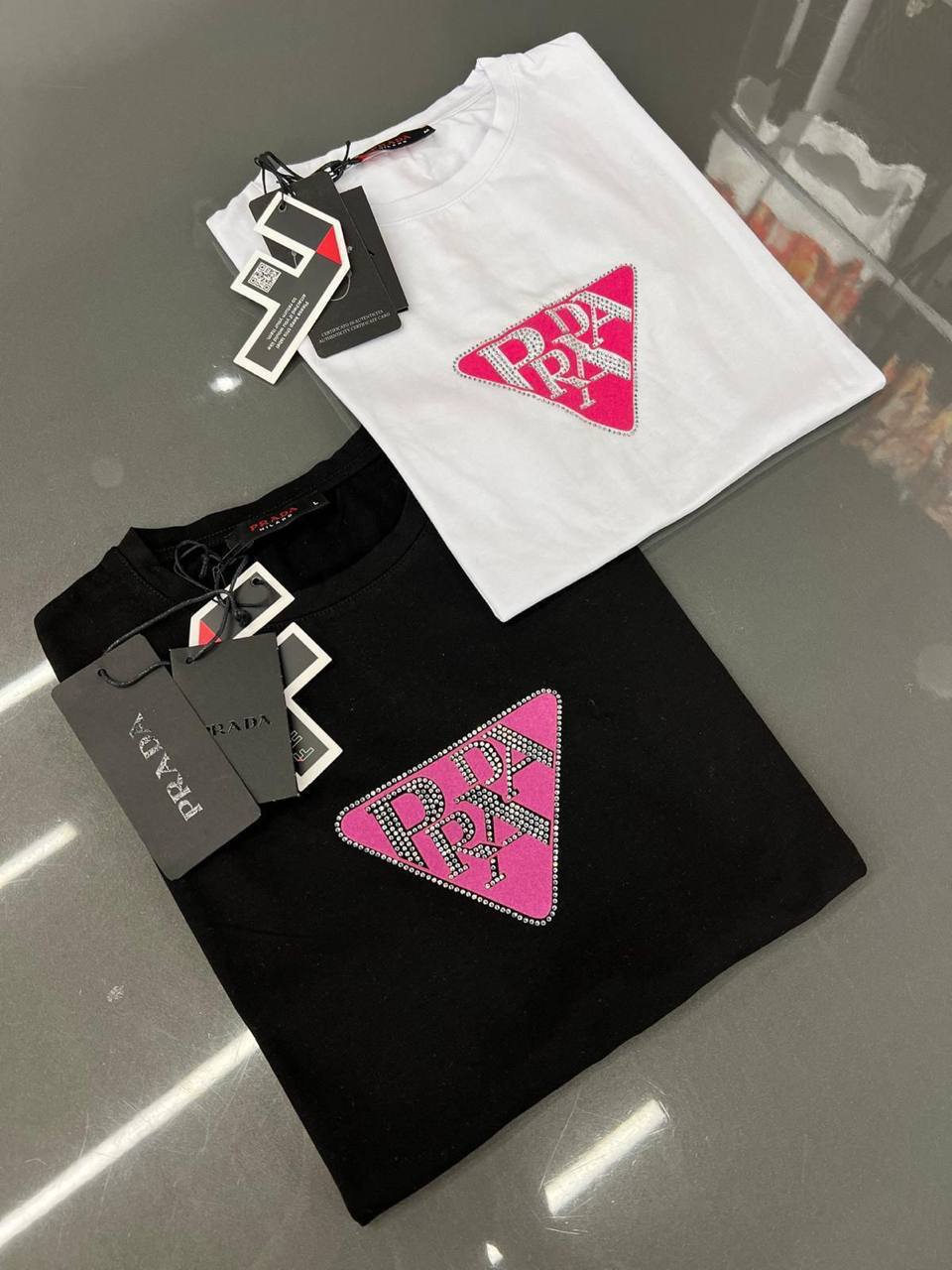 P -Woman T-shirt