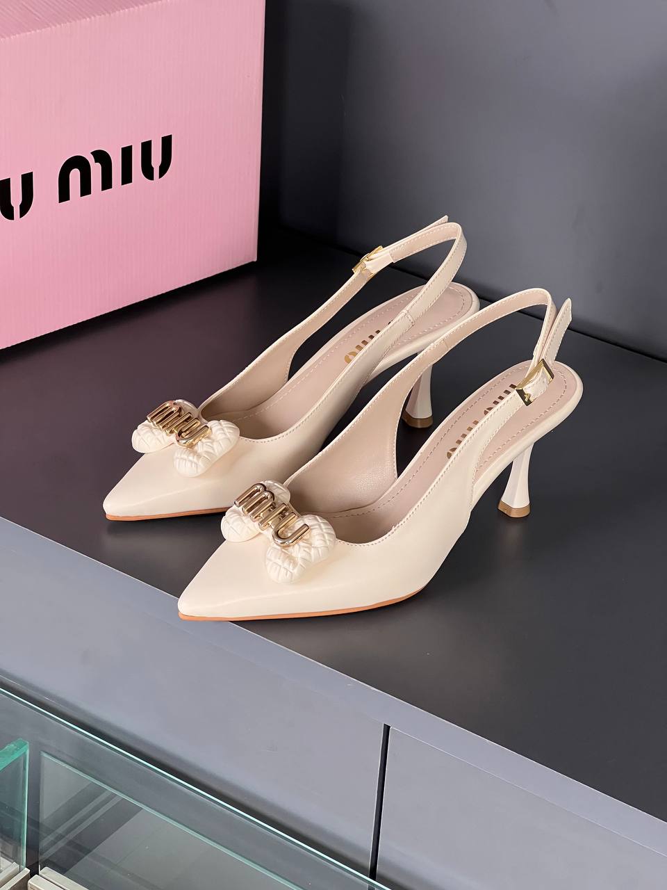 '-MM Heel