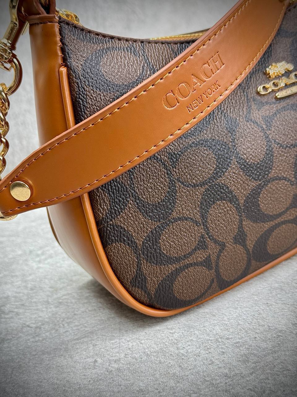 'C -Teri Shoulder