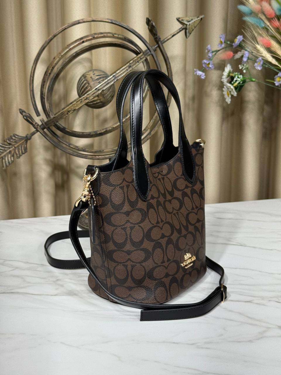 'C- Hanna Bucket Bag