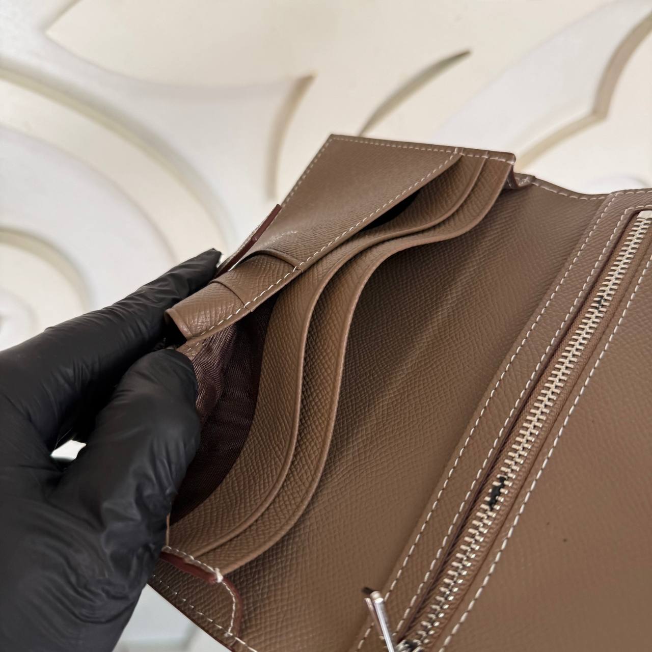 'H - Wallet