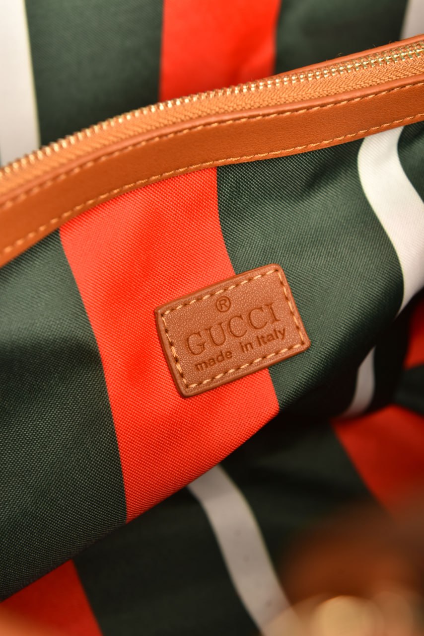 'G -Emblem Medium Tote Bag