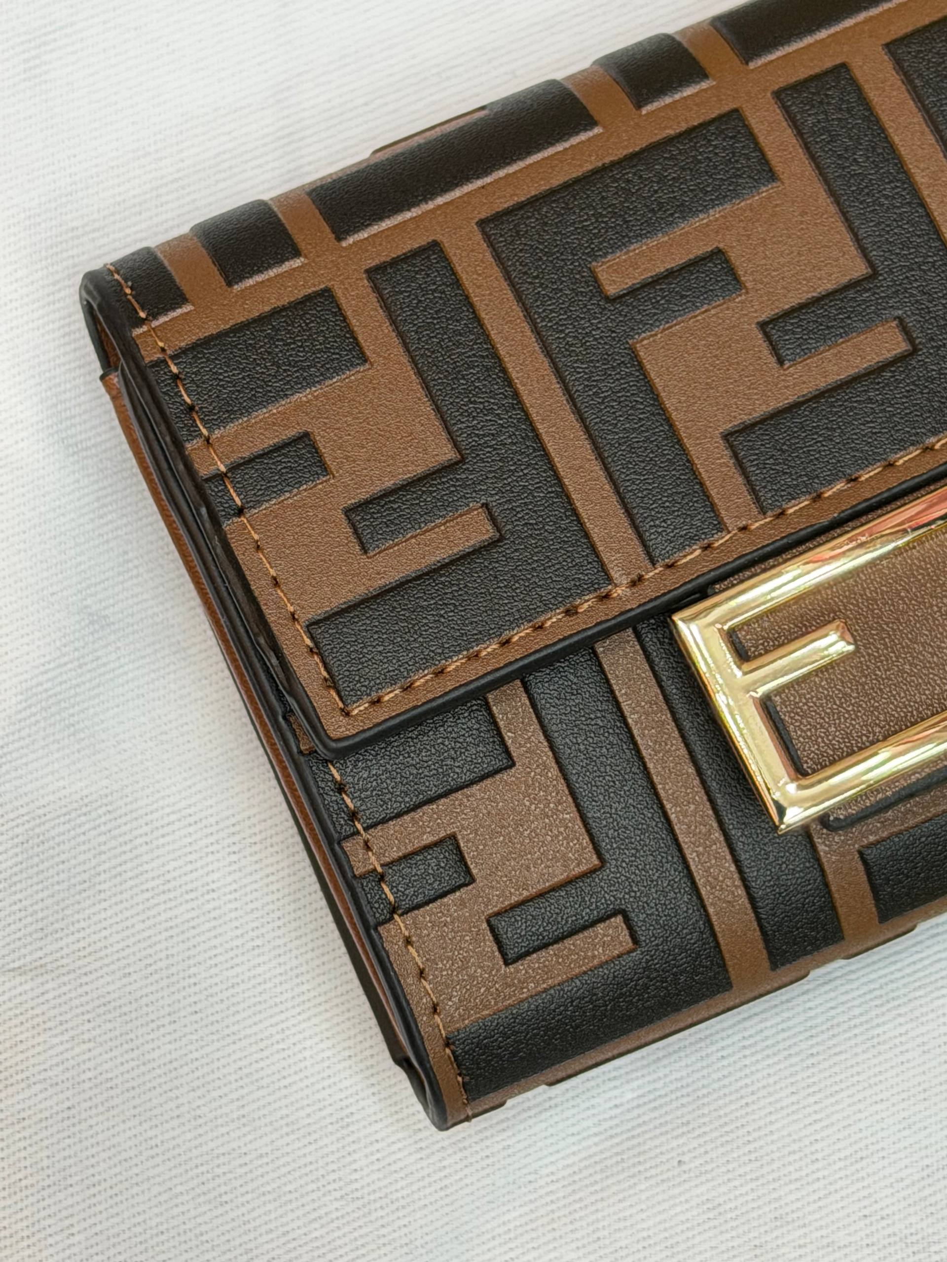 F - Wallet