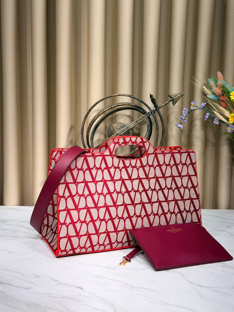 V - Tote
