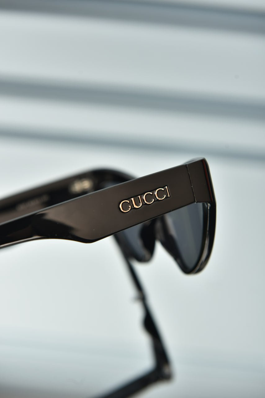 'G - Sunglasses
