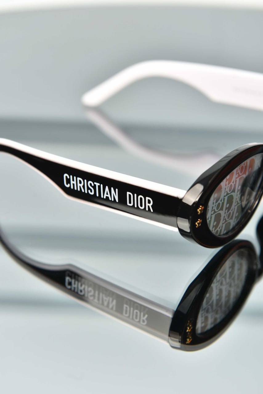 'D - Sunglasses