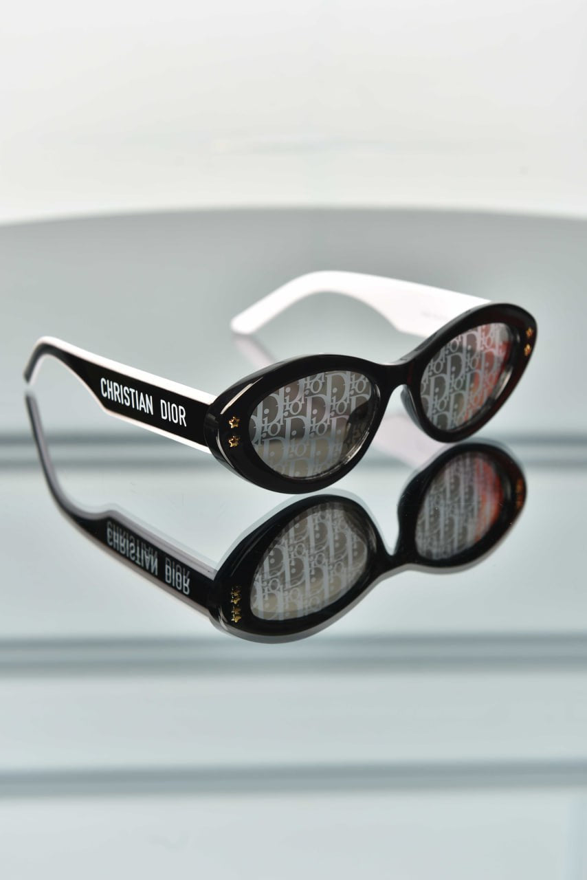 'D - Sunglasses