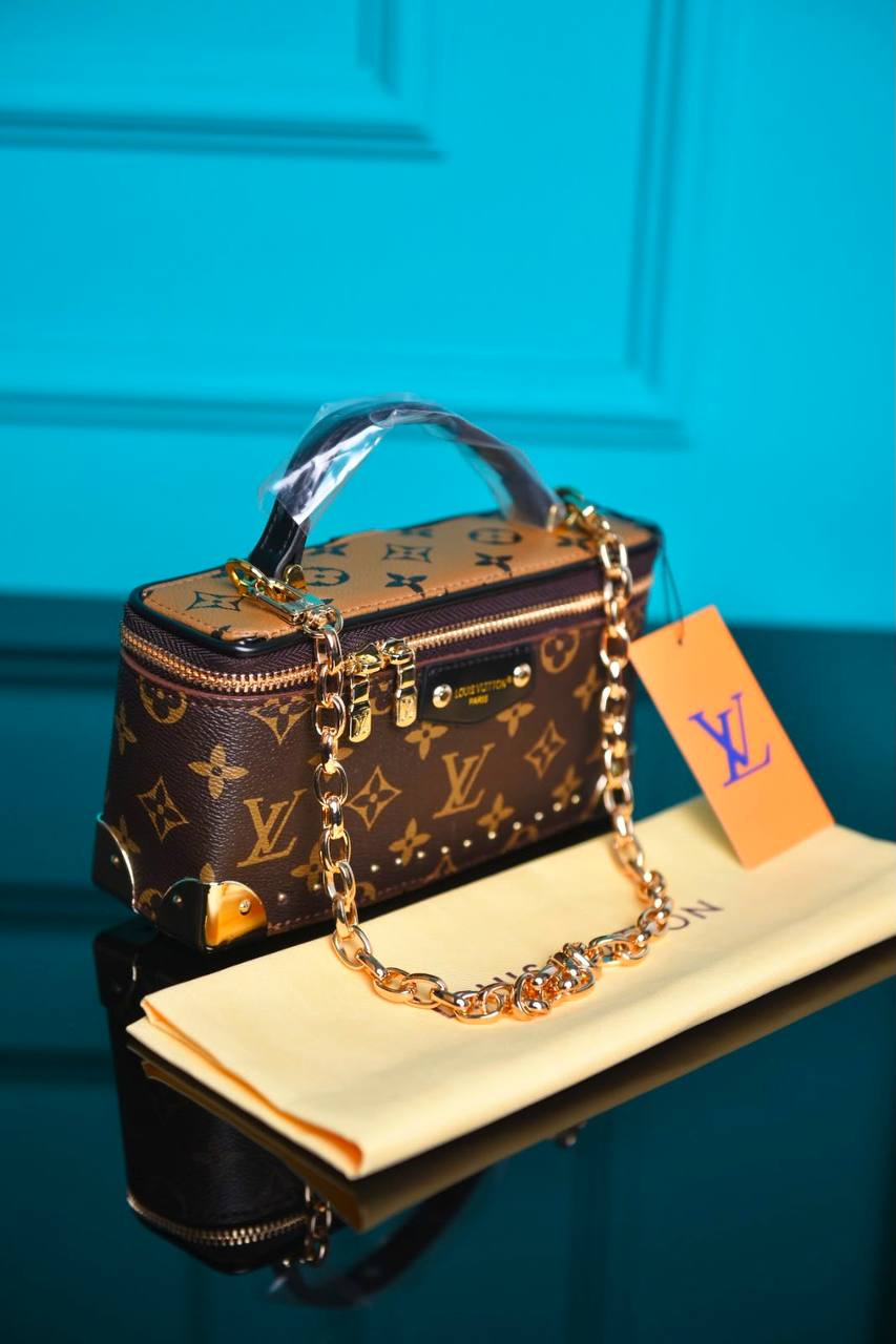 Vanity Pouch Trunk