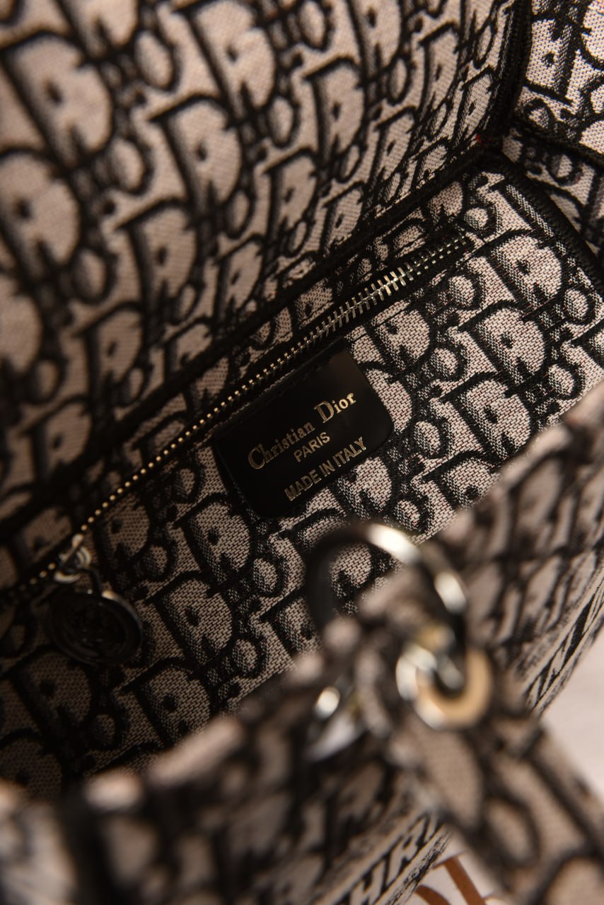 CD Lady CD Bag