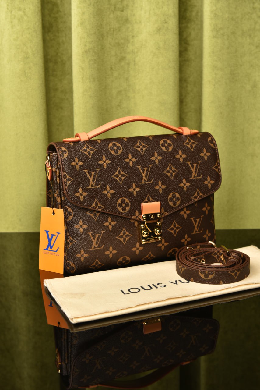 '- Metis Pochette