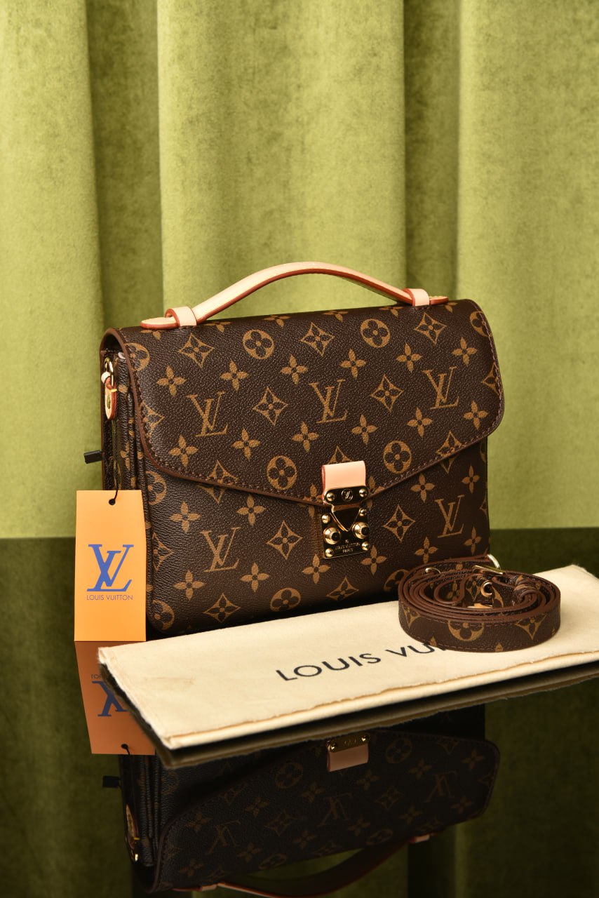 '- Metis Pochette