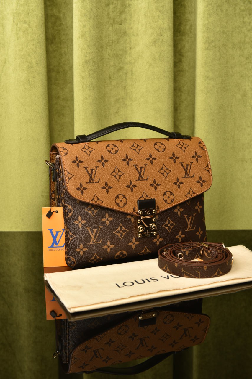'- Metis Pochette