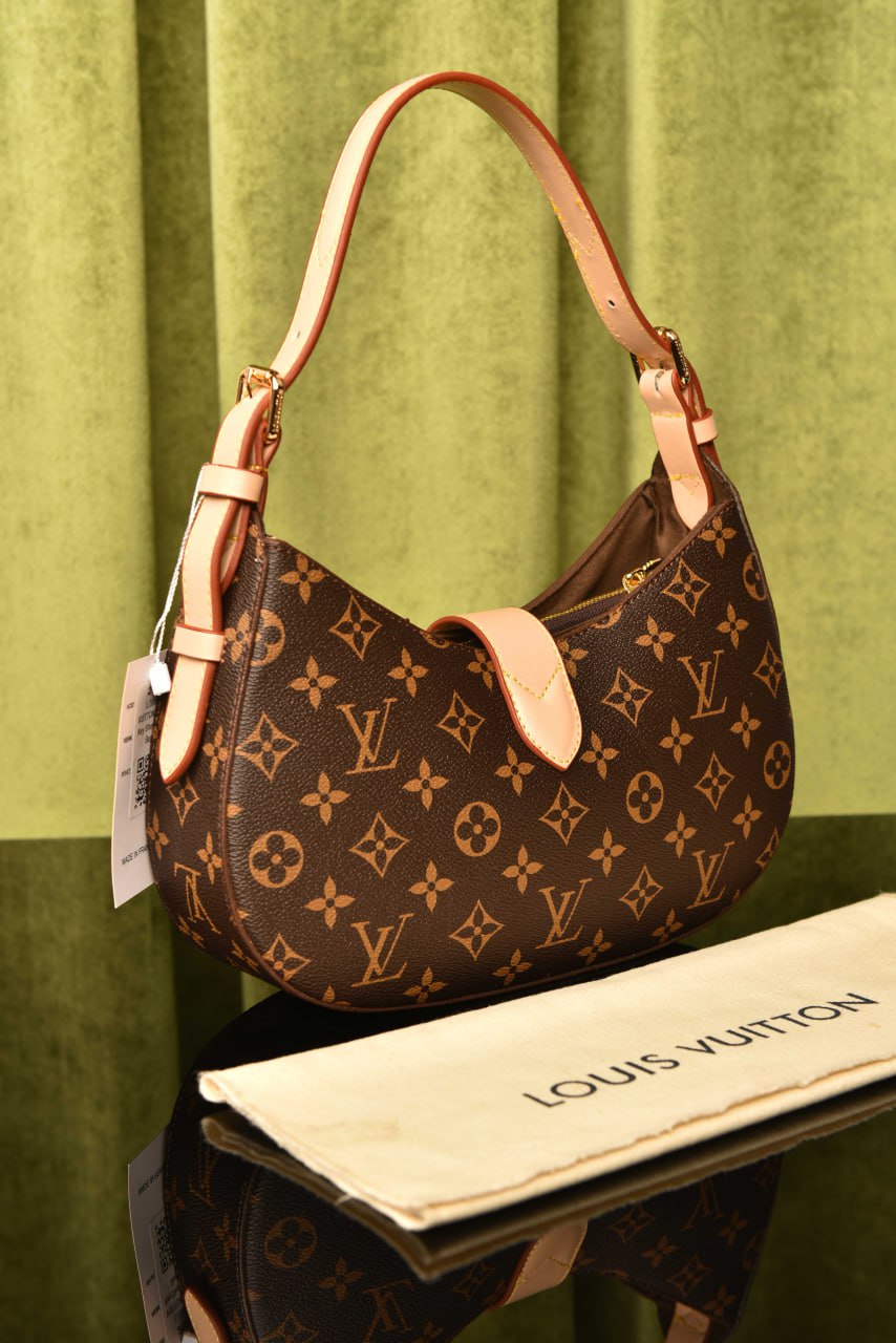 '- Low Key Shoulder Bag