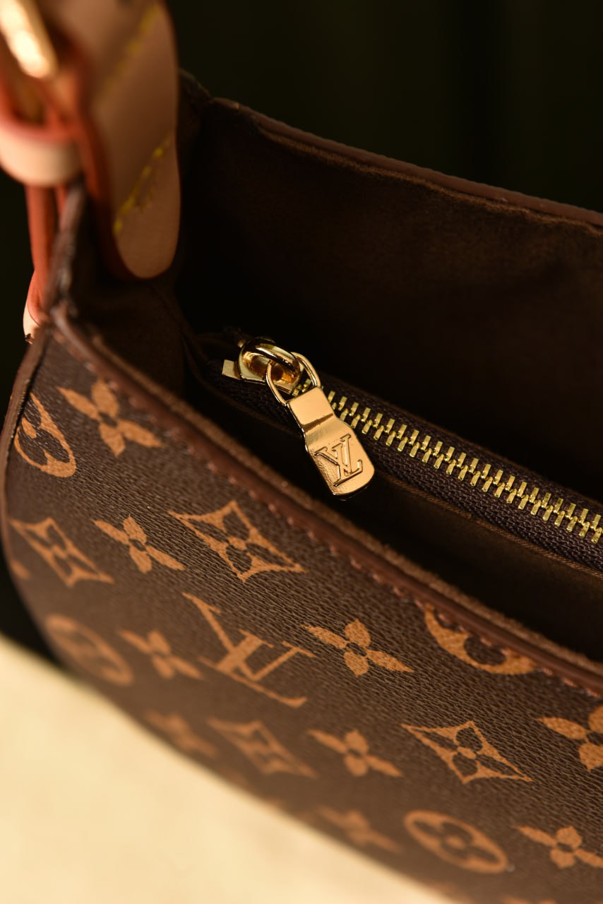 '- Low Key Shoulder Bag