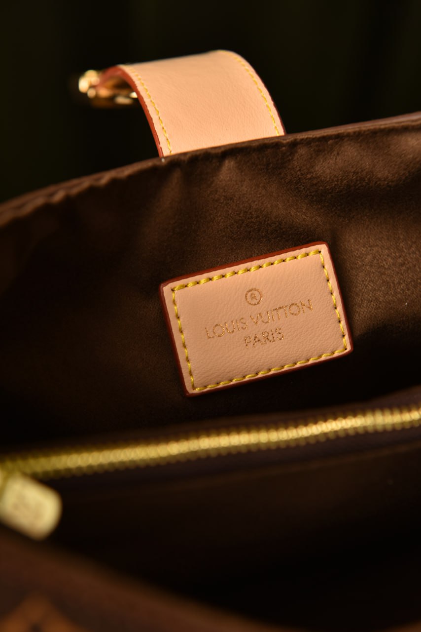 '- Low Key Shoulder Bag