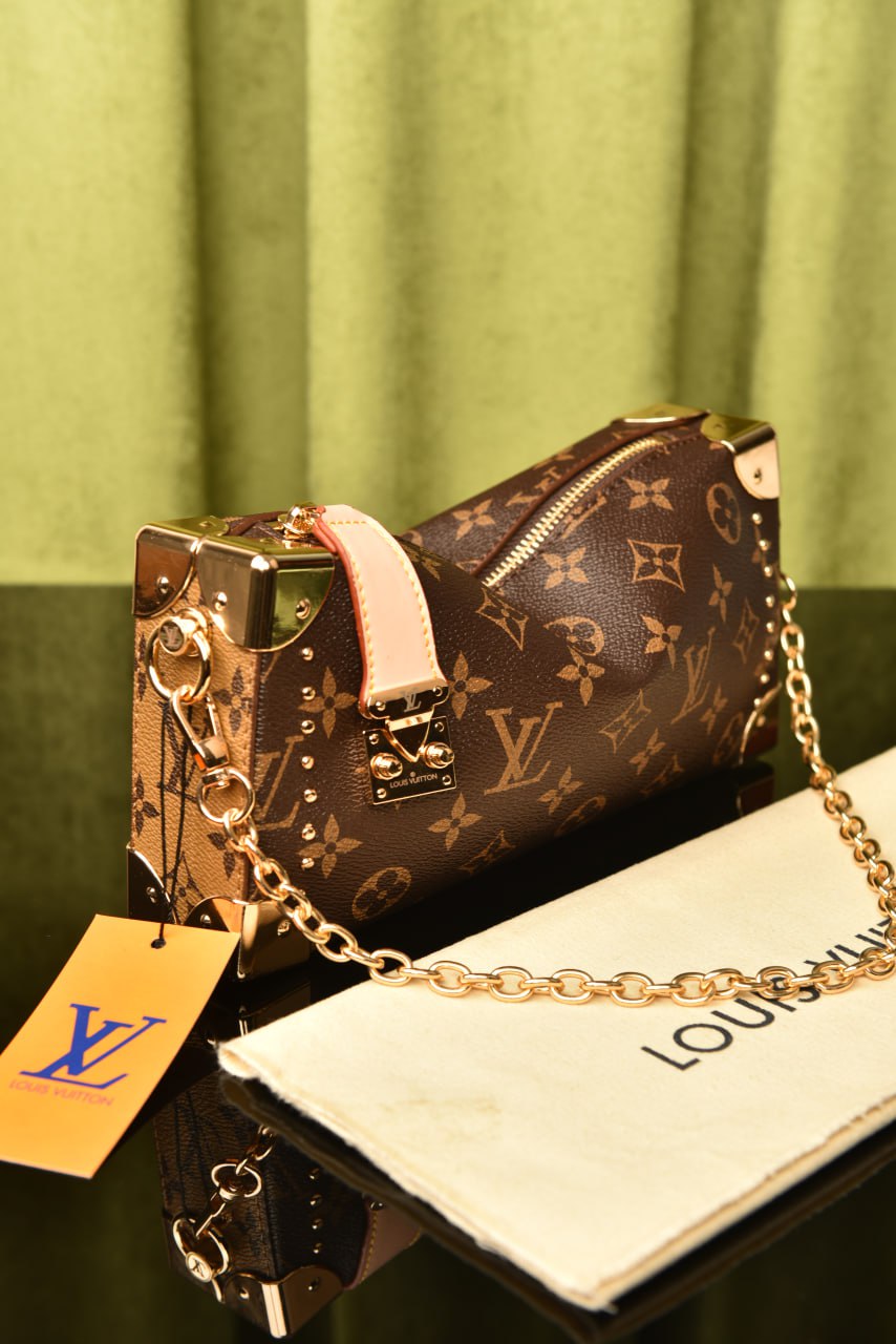 '- Slim Trunk Bag