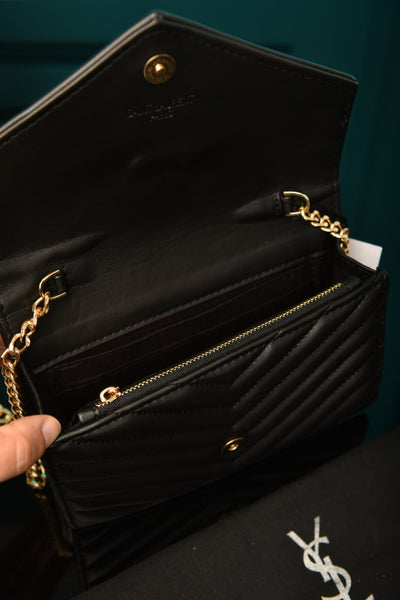 Cassandre Leather Wallet on Chain