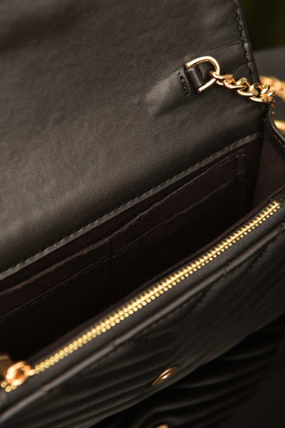 '-  Cassandre Leather Wallet on Chain