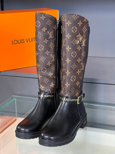 '- Boot
