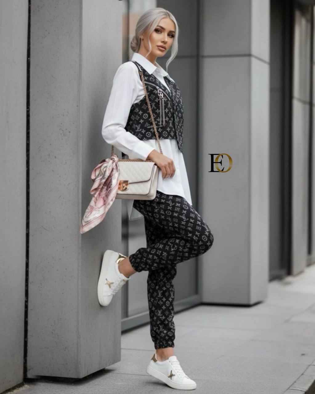 '-  Tracksuit  Piece Set