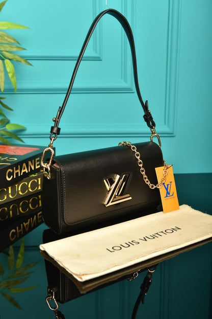 '- Twist West Bag