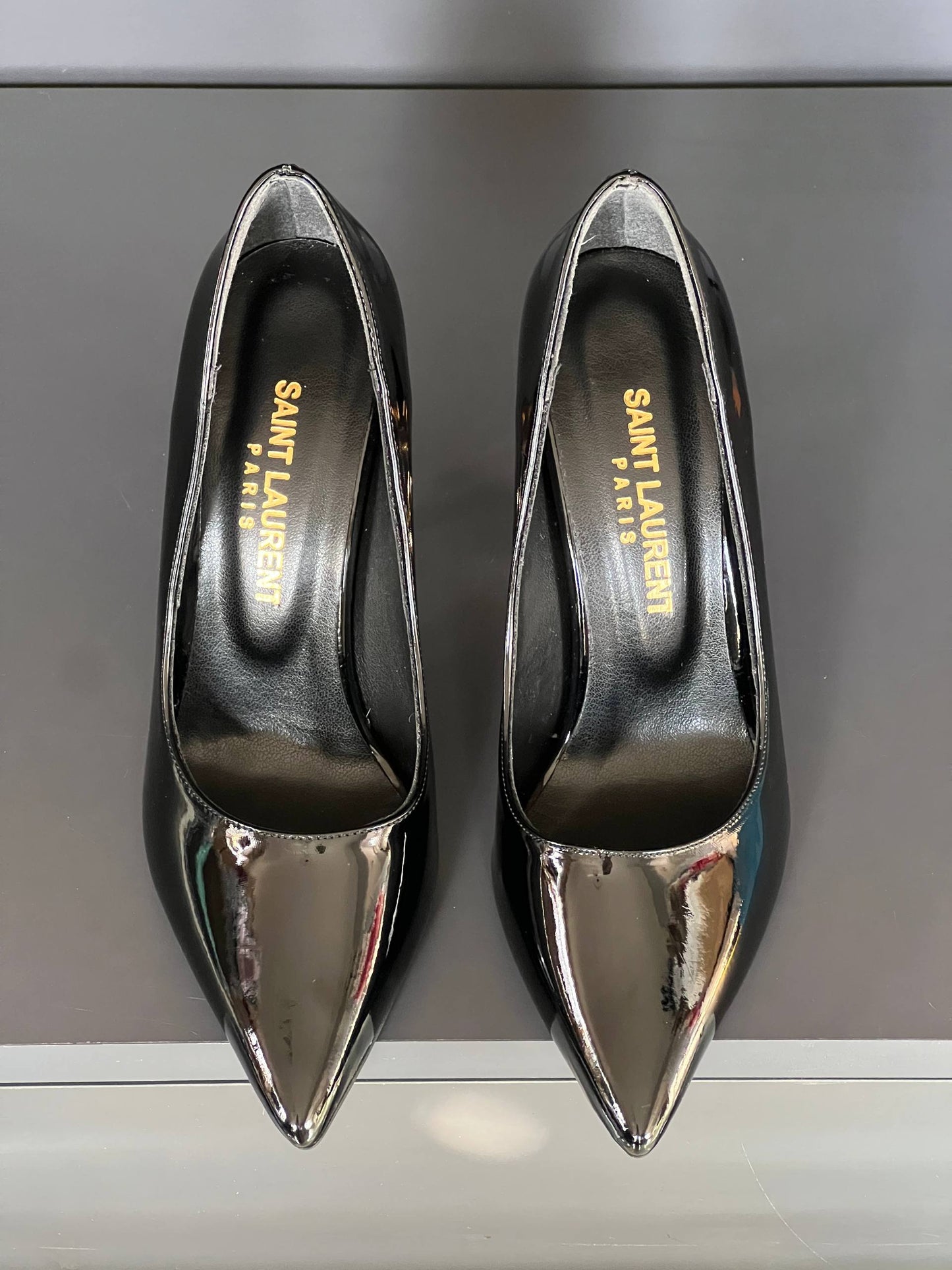 '- High Heels