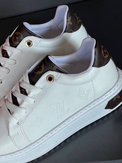 Shoe