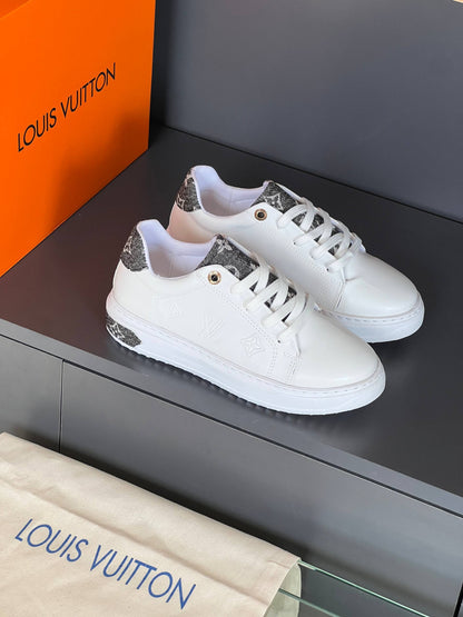 Shoe