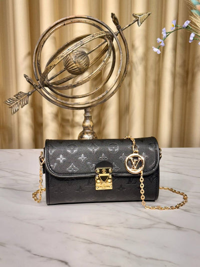 '- Pochette Camille