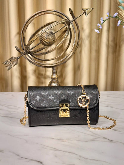 '- Pochette Camille