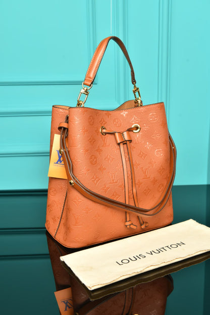 NeoNoe MM Black