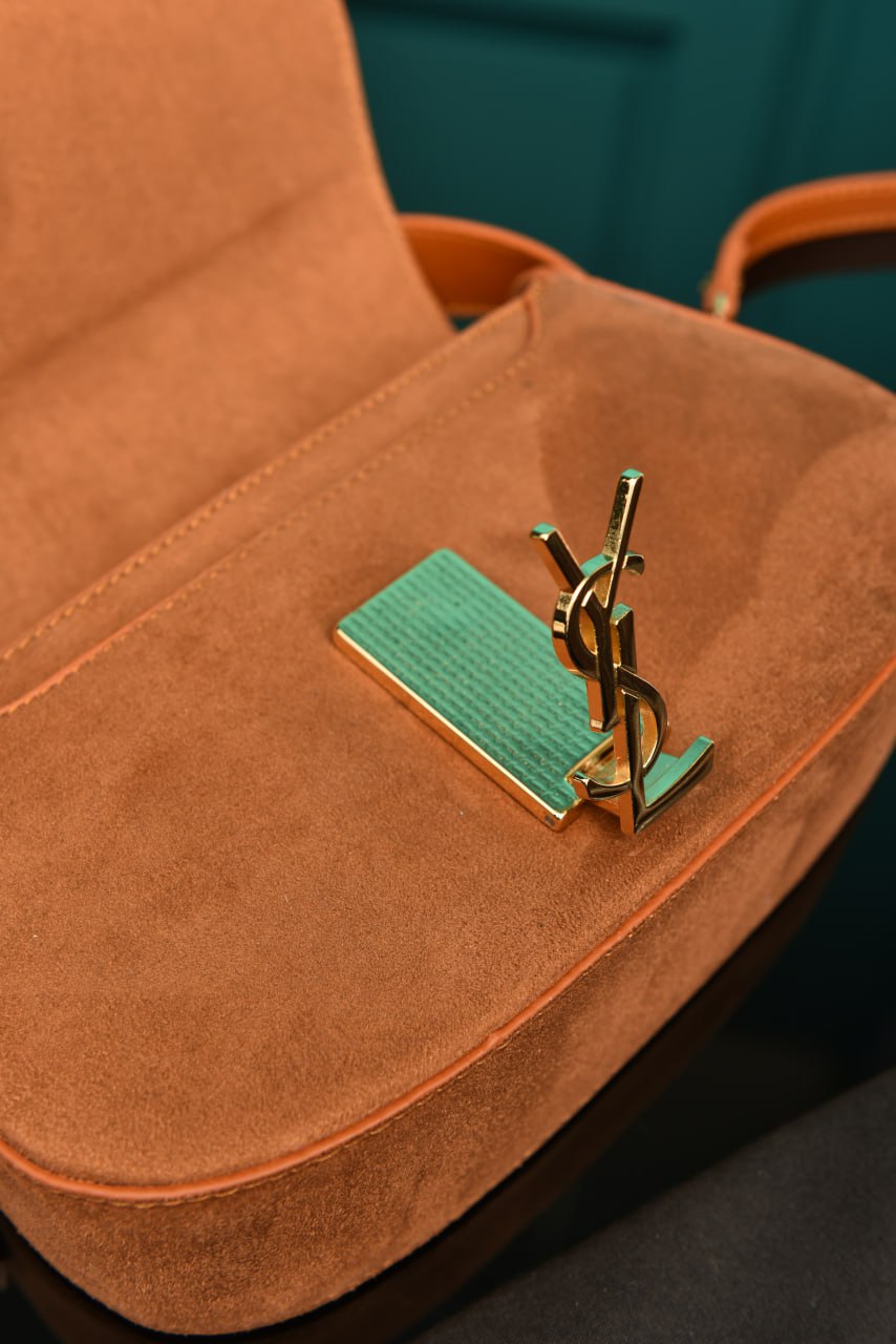 '- Voltaire Box (Suede)