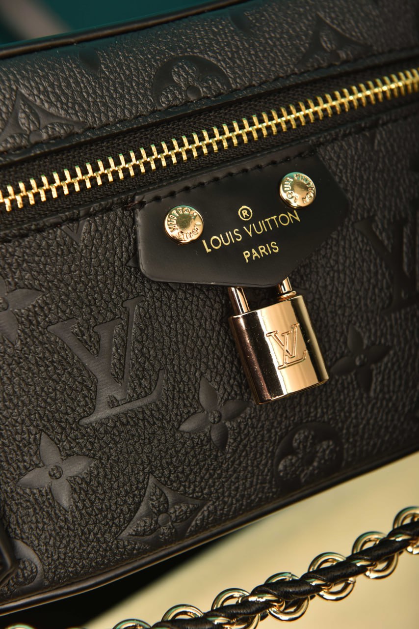 Vanity Chain Pouch