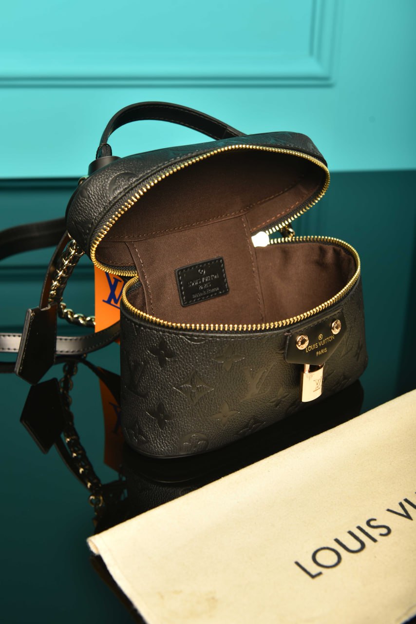 Vanity Chain Pouch