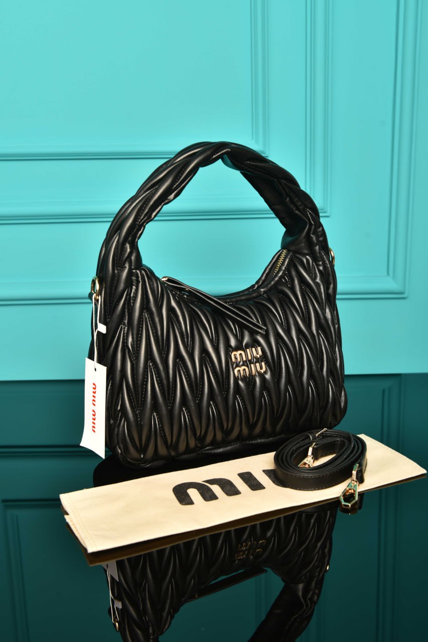MM Wander Bag and Slipper