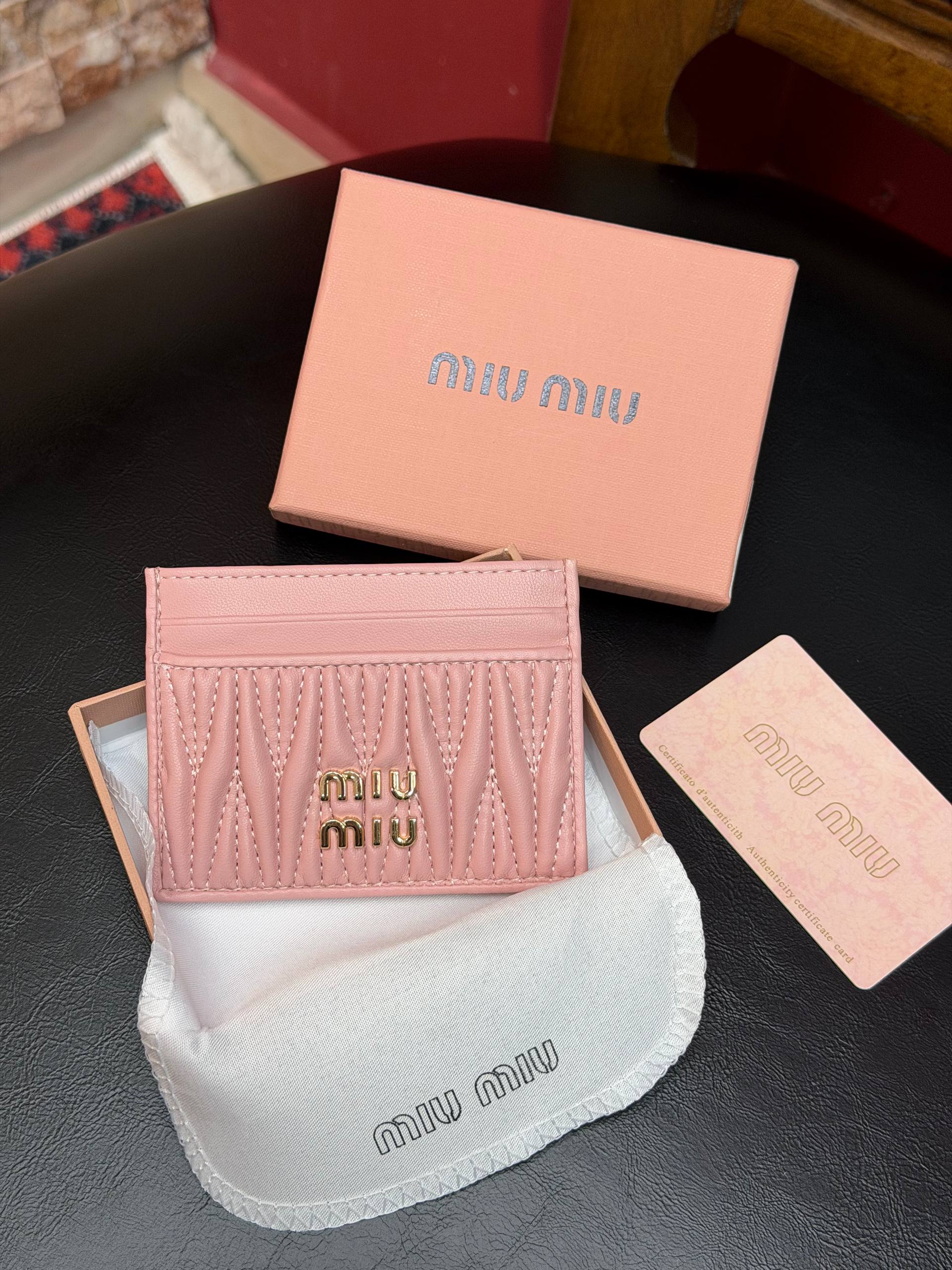 MM - Card