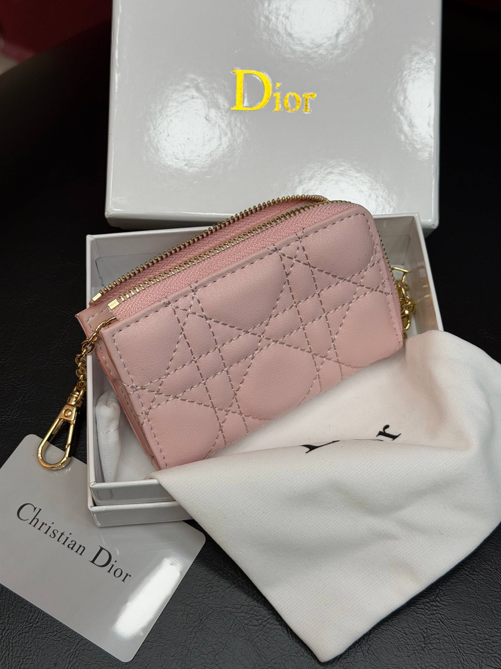 D - Card