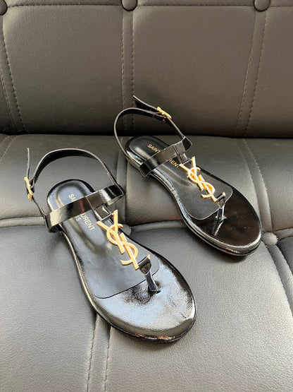 'Y Sandals